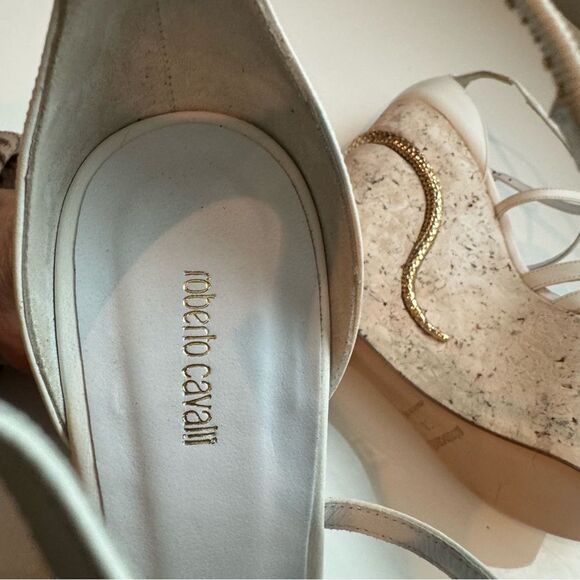 Roberto Cavalli White Platform Wedge with Gold Snake Detail - Picture 6 of 10